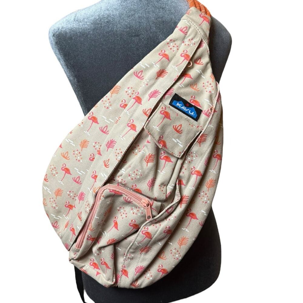 KAVU Sling Back Rope Bag Chillin' Flamingo Print Pink Peach Beige